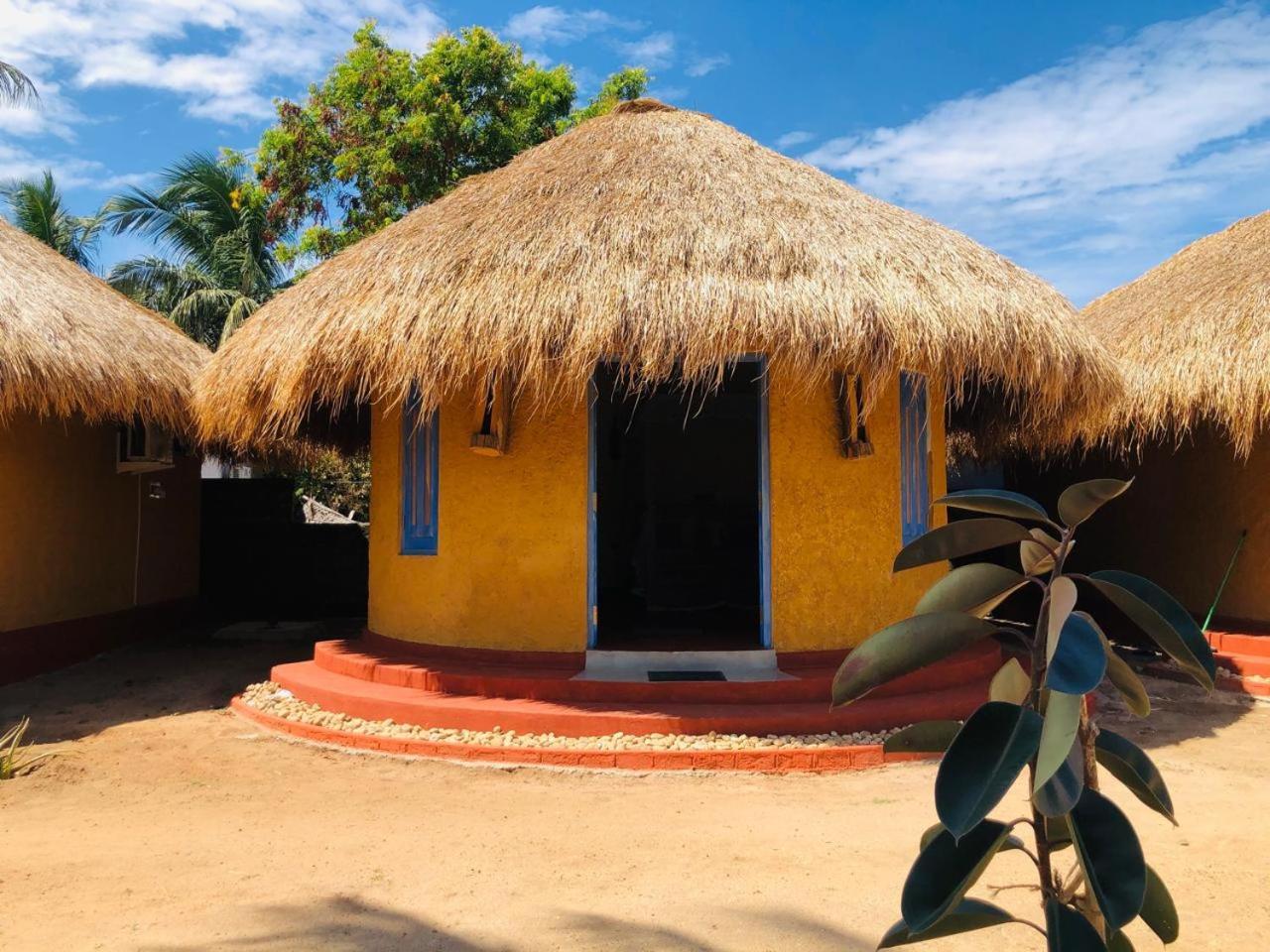 Rustic Cabanas & Restaurant Arugam Bay Exterior foto